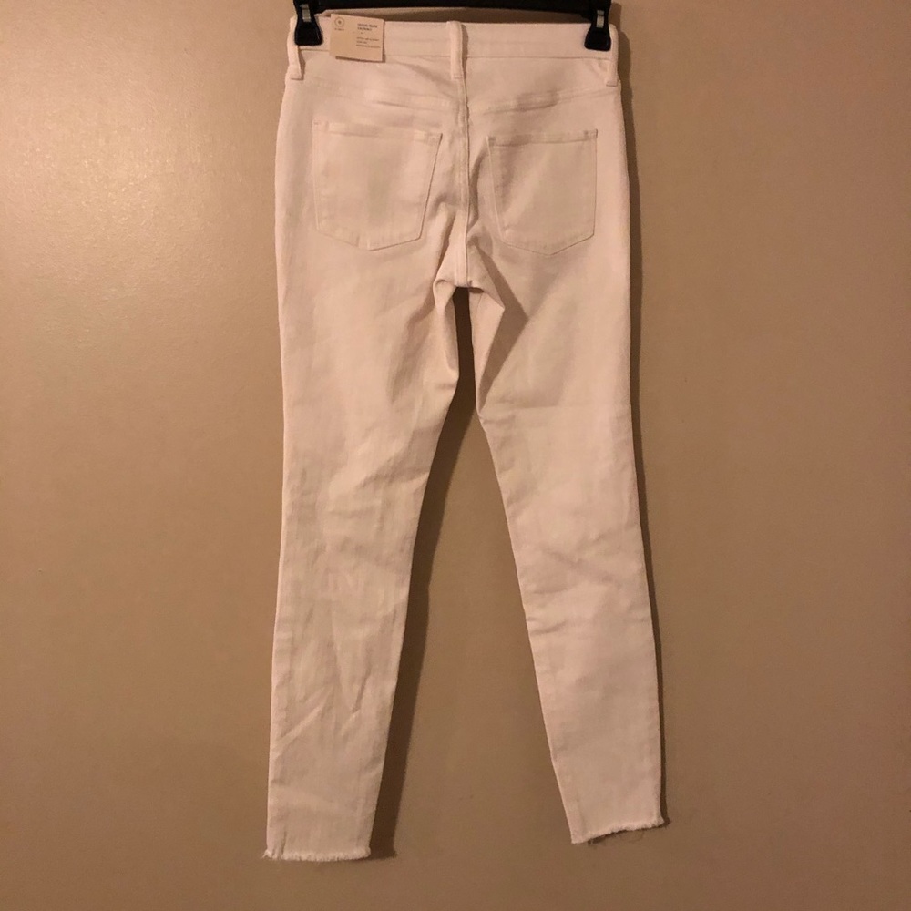 Universal Thread Cream High Rise Skinny Jeans - Picture 6 of 7